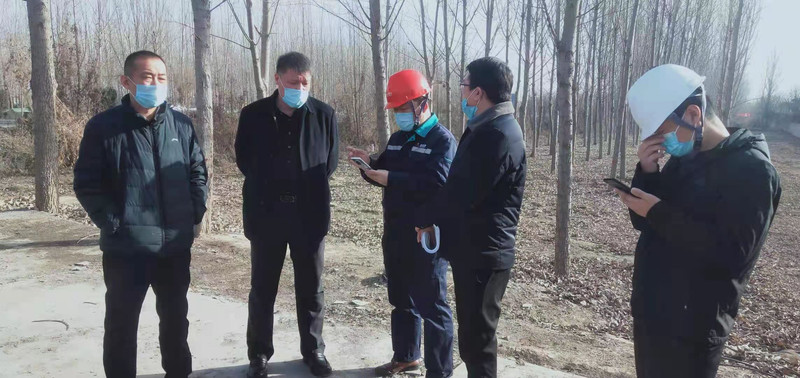 王庚房局长安全生产排查.jpg