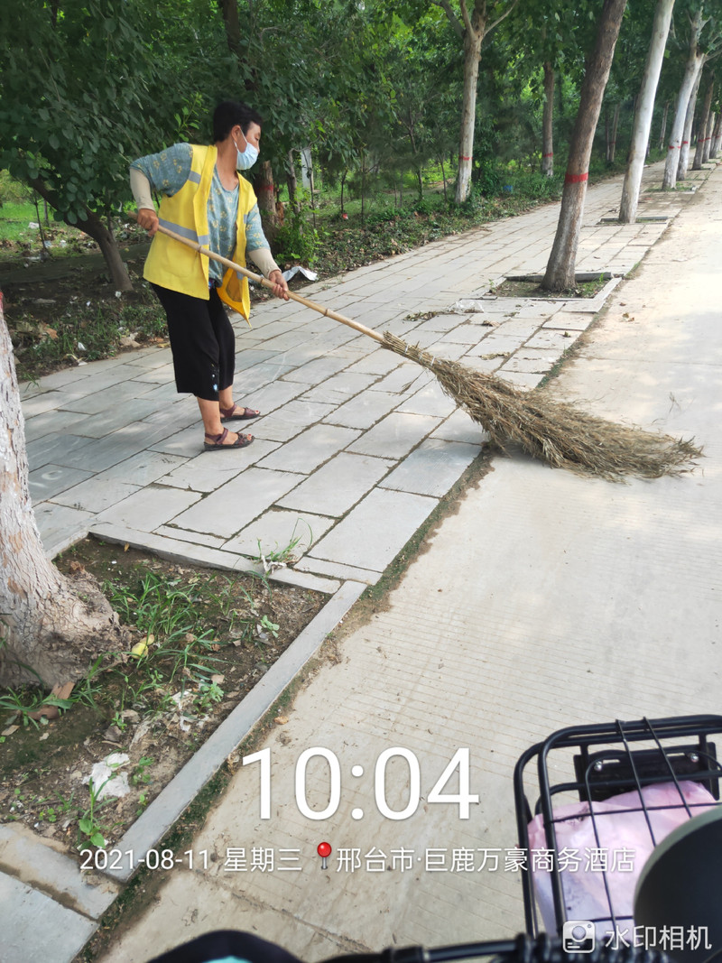8.11环卫清扫.jpg