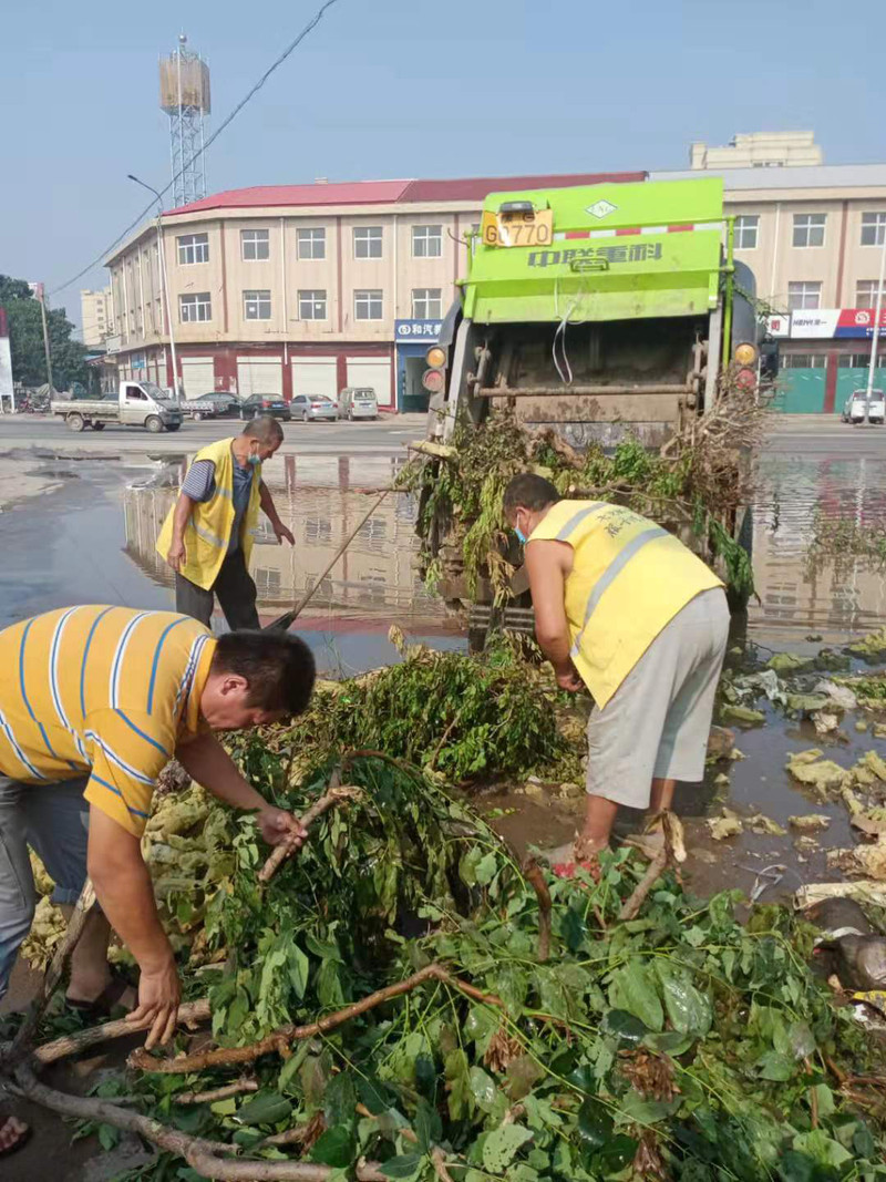 8.10垃圾清运.jpg