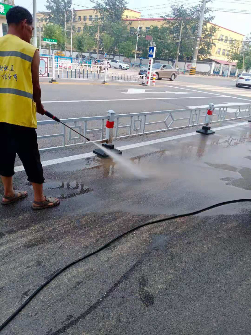 8.11环卫精细化冲洗.jpg